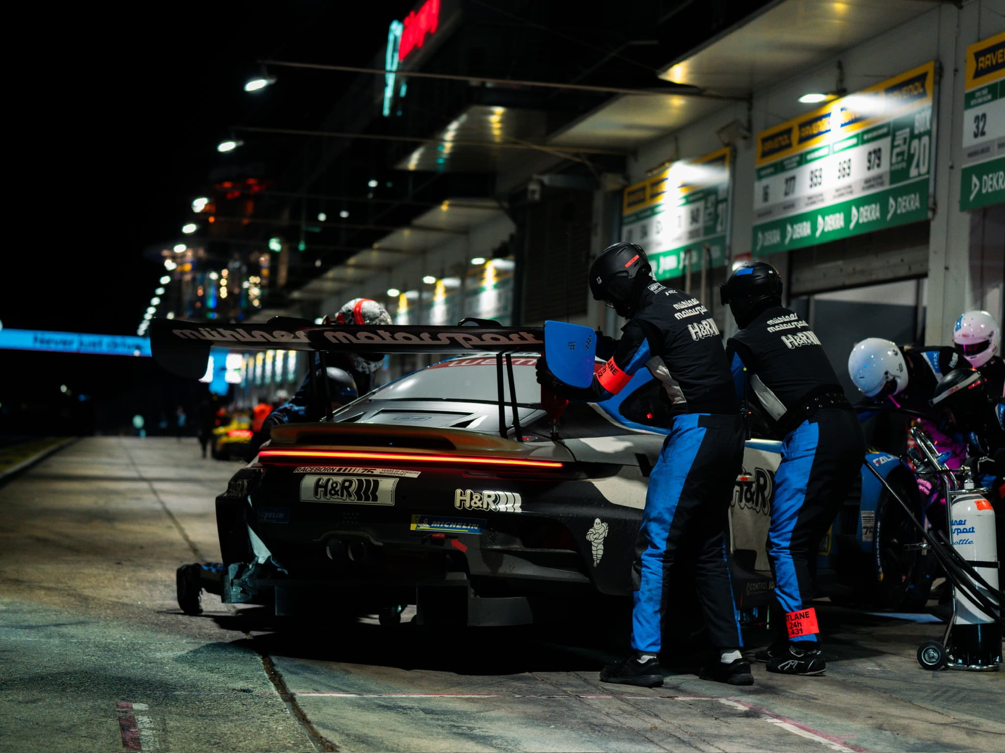 Motorsport frame 3